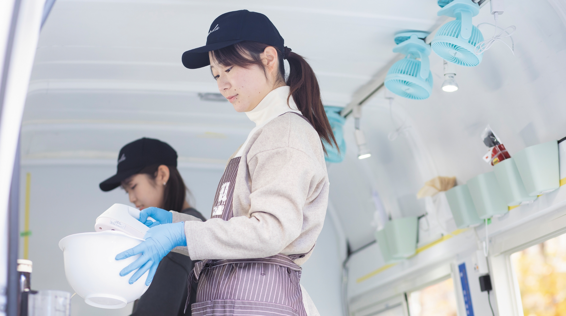 「食べ物」で人を笑顔に 2026年男女共学化 人間健康学部 食マネジメント学科 【管理栄養士養成課程】